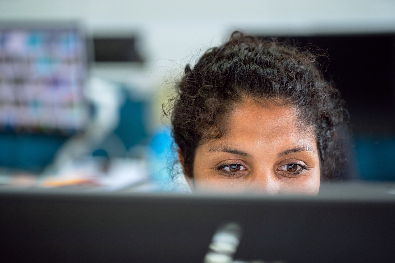 woman studying workforce analytics